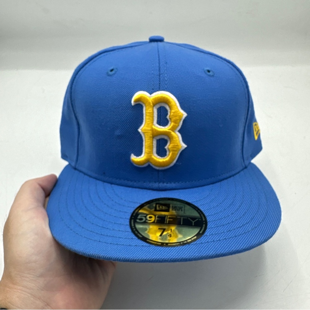 UCLA bruins fitted hat 7 1/4 new